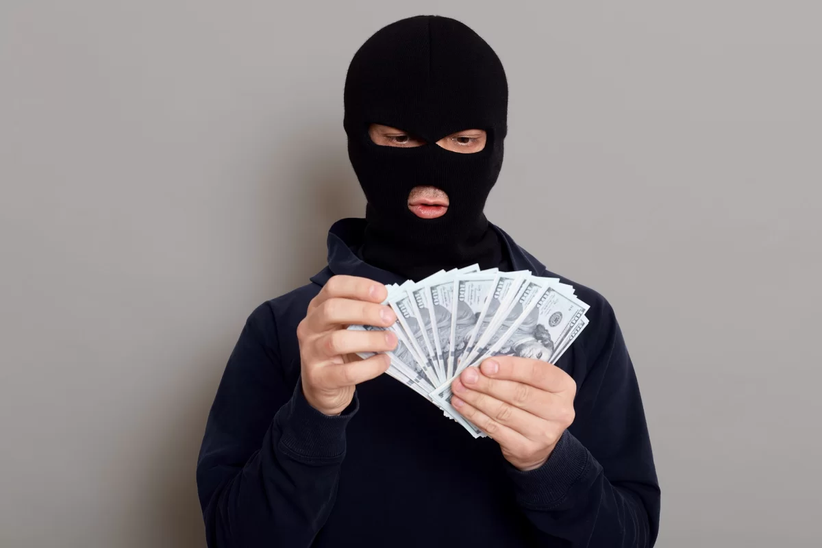 Казахстанка потеряла более 2 млн теңге после звонка «сотрудника eGov»