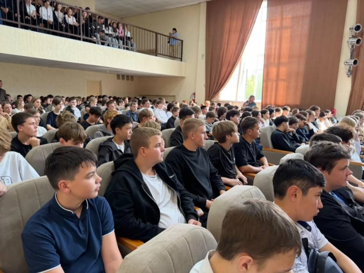 В СКО полицейские провели встречи с подростками по вопросам безопасности