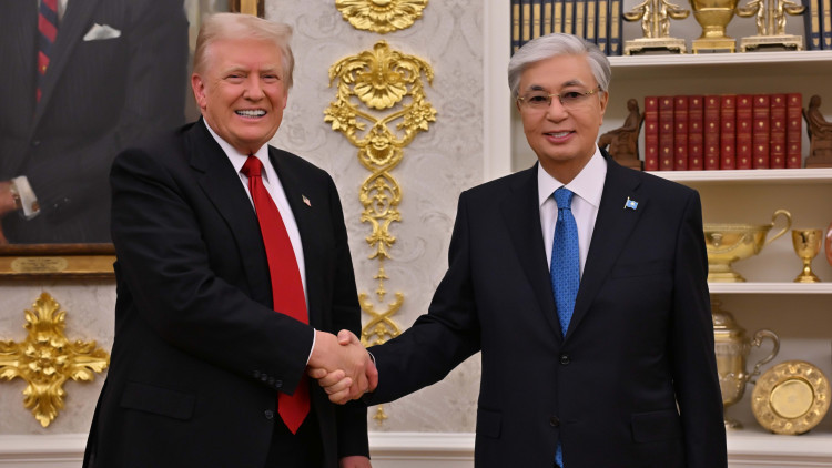 Трамп Тоқаевты Қазақстан Тәуелсіздігінің 35 жылдығымен құттықтады