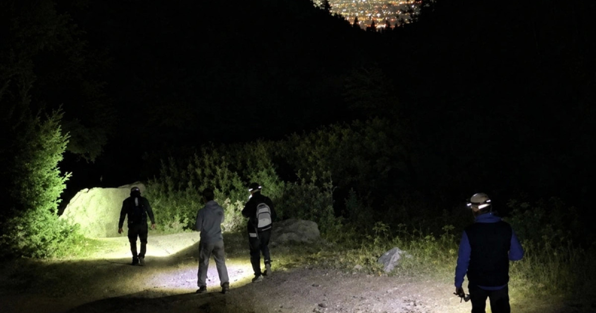  Алматы облысында таудан өздігінен түсе алмаған екі жасөспірім құтқарылды 