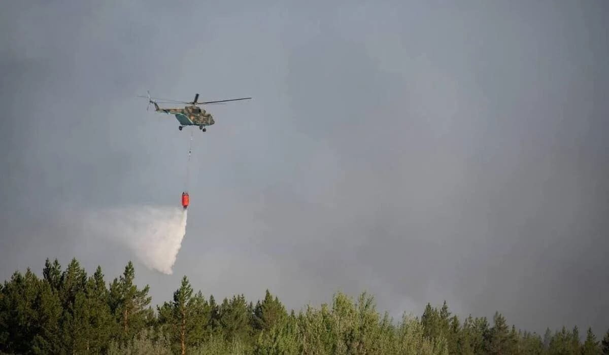 Два вертолета задействованы в тушении природного пожара в ВКО (ВИДЕО)