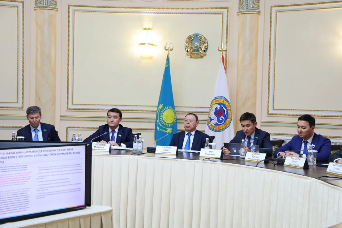 Алматы депутаттары Медеу мен Шымбұлаққа көлікпен кірудің жаңа тәртібін қолдады
