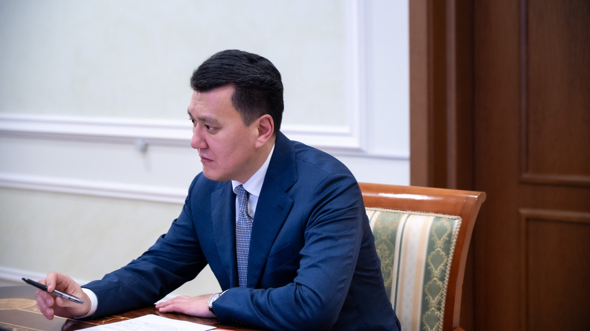 Ерлан Қарин: Еңбекқорлық ұлттық сипатымыздың ажырамас бөлігіне айналуы тиіс