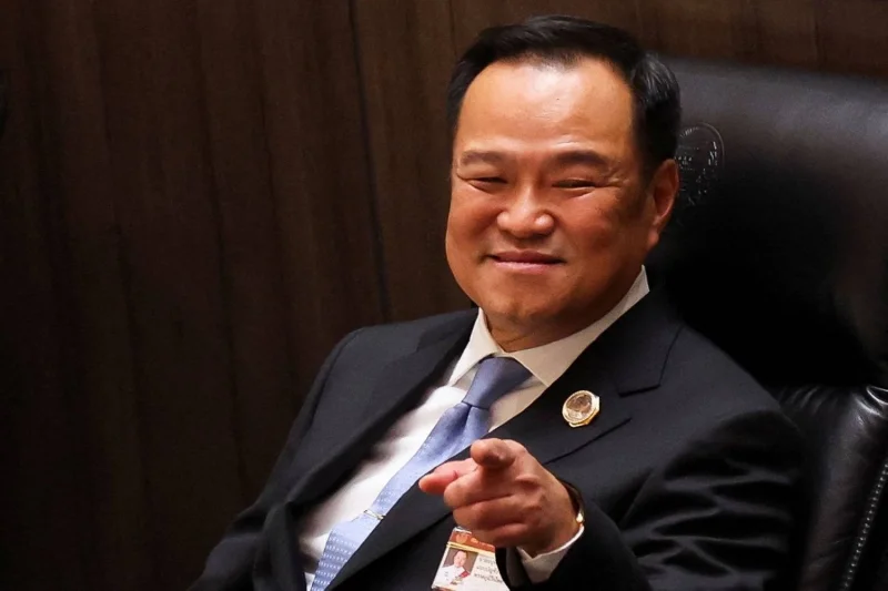 «Поезжайте умирать на родину»: премьер Таиланда обратился к иностранцам