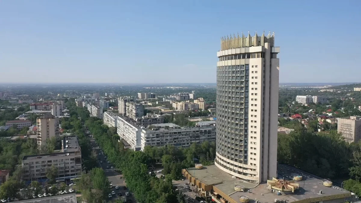 Ұлықбек Есдәулет: Алматы – қанша оқысаң да жалықтырмайтын кітап