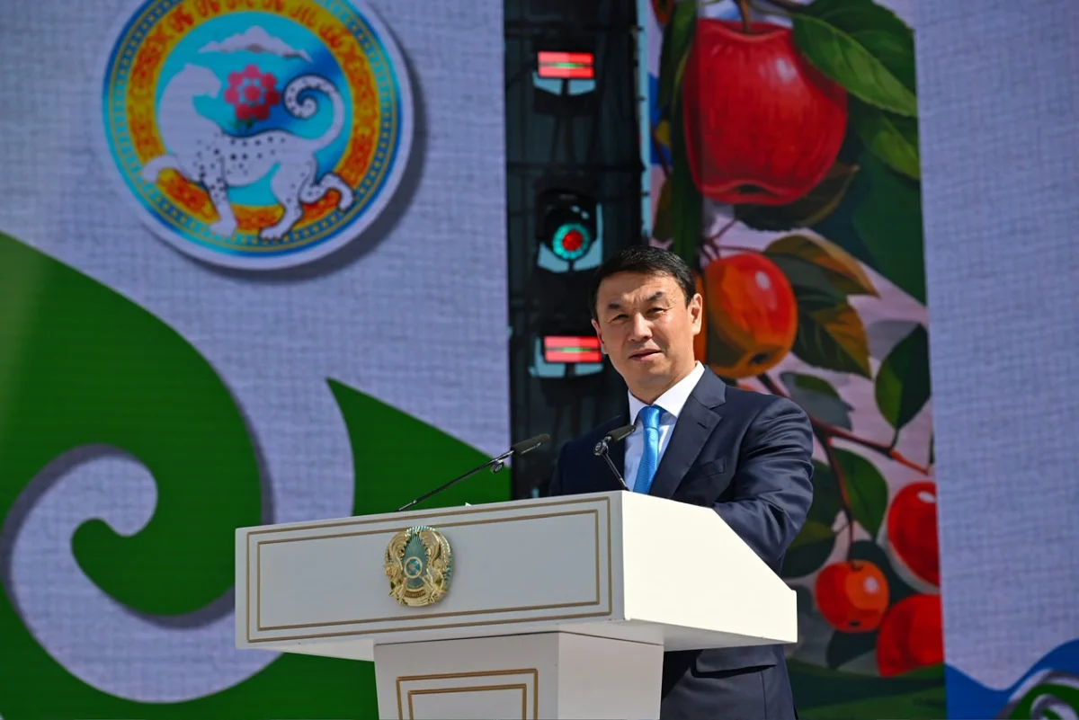 Қала күні: «Алматы қаласының Құрметті азаматы» атағы берілді