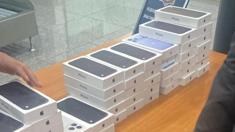 Астана әуежайында 223 iPhone 18 смартфонын заңсыз әкелу фактісі анықталды