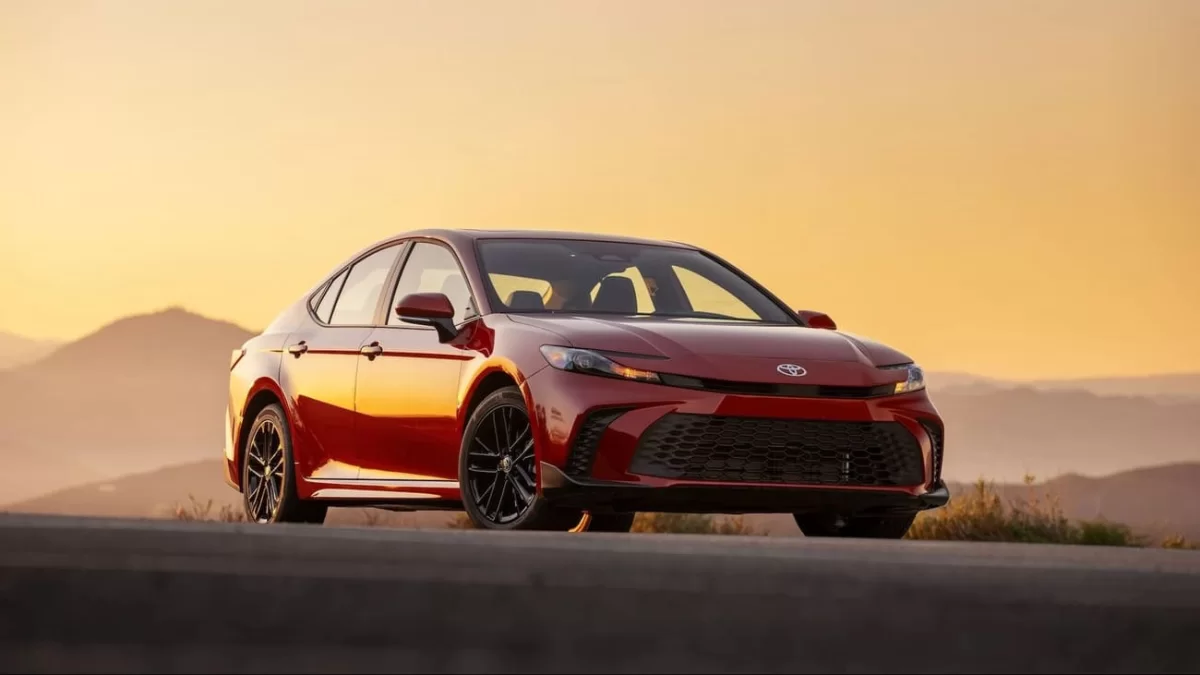 Toyota Camry отзывают из-за сбоя программы