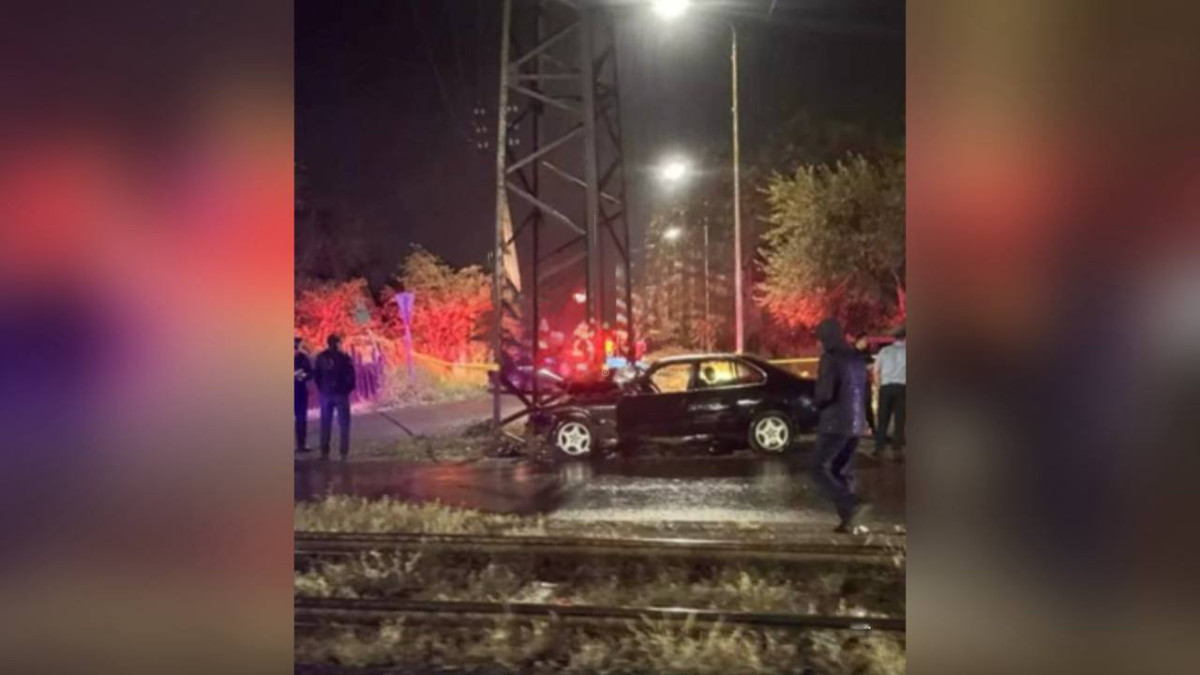 Четверо подростков попали в ДТП в Жезказгане: есть погибший