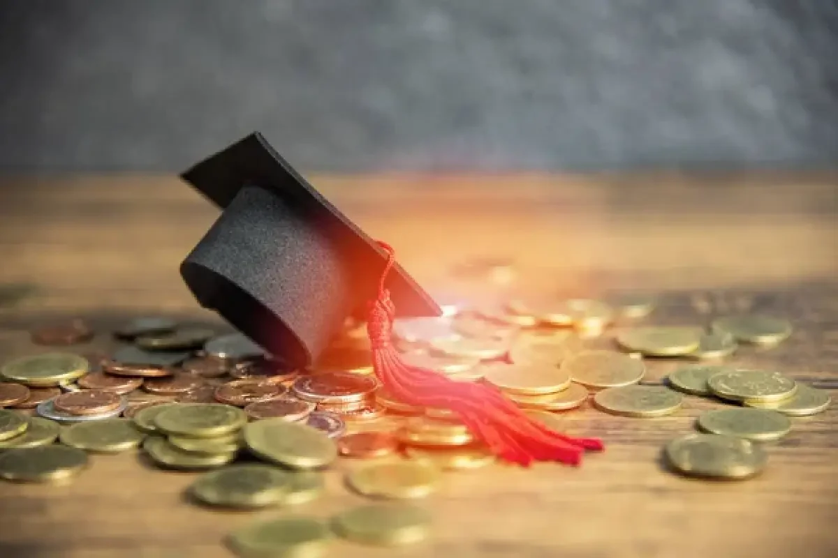 Повысят ли стипендии студентам в 2027 году: названы суммы выплат