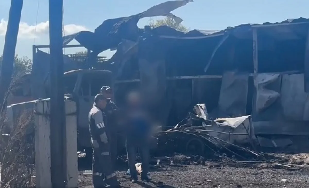 После мощного взрыва в Семее двое жителей оказались в больнице