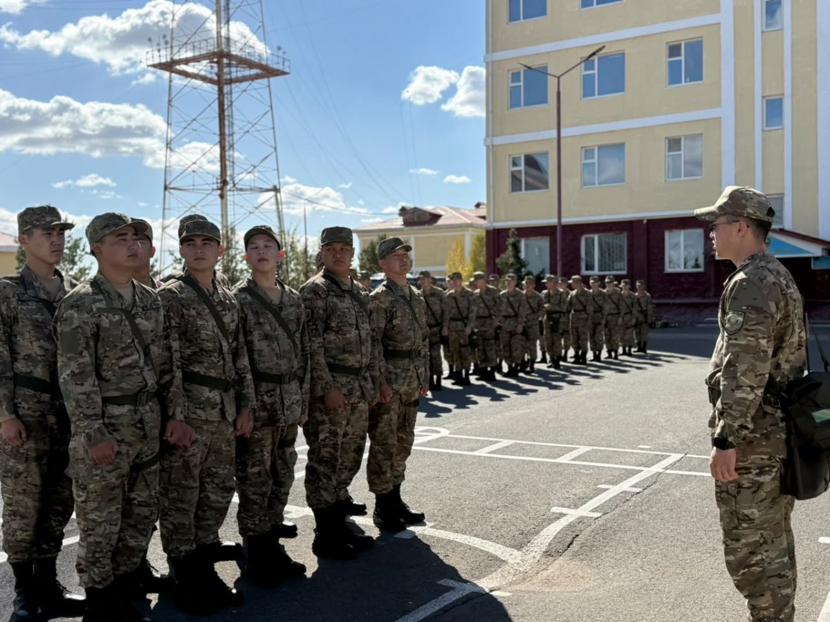 Как молодое пополнение столичной бригады проходит первые этапы военной подготовки
