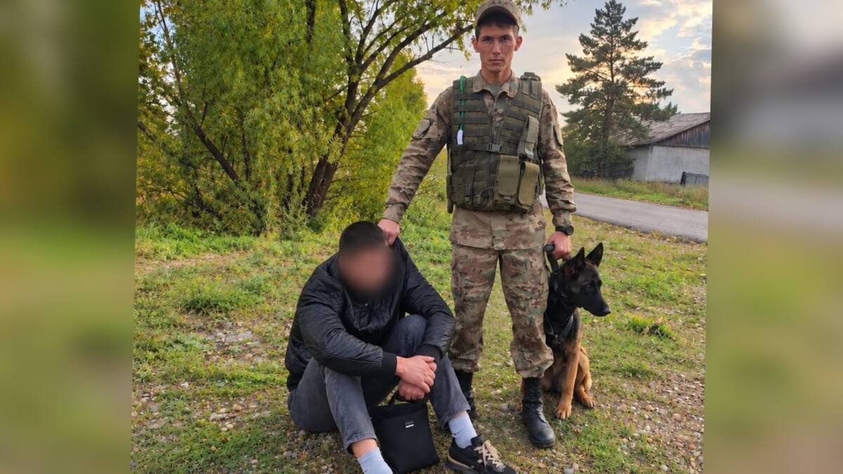 Кинолог Нацгвардии пресек попытку переброски запрещенных предметов в ВКО