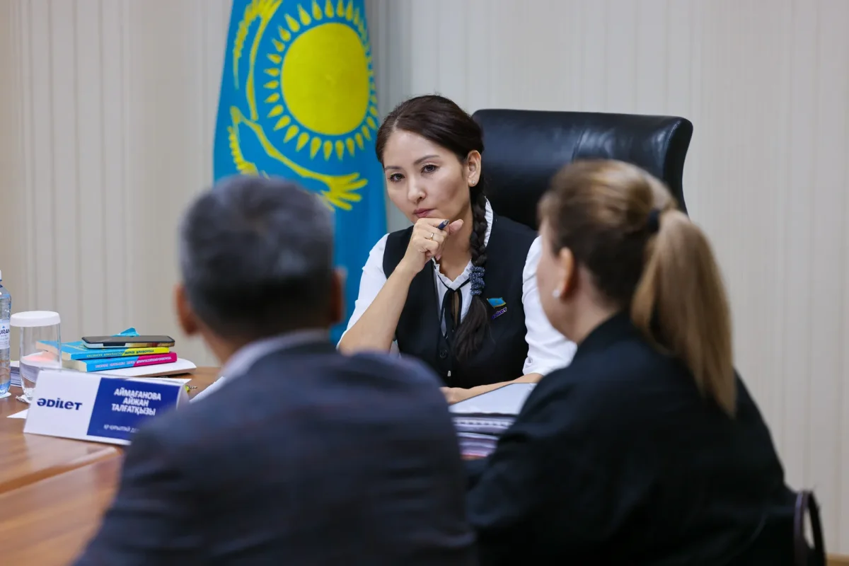 Құрылтай депутаты Айжан Аймағанованың қабылдауында 30-дан астам қазақстандық құқықтық кеңес алды