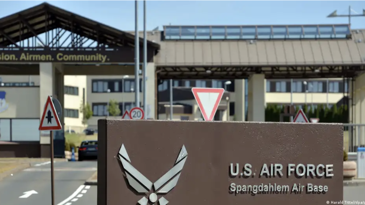 В Германии разбился американский истребитель F-16: пилот выжил