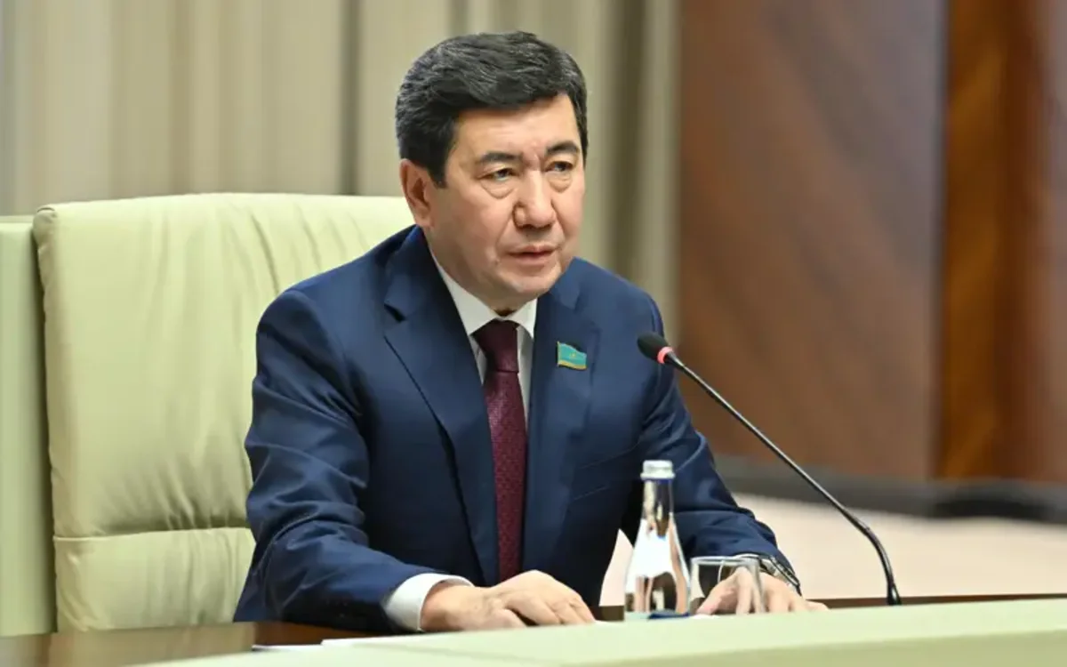 Ерлан Қошанов Қазақстан Халық Кеңесінің төрағасы болып сайланды
