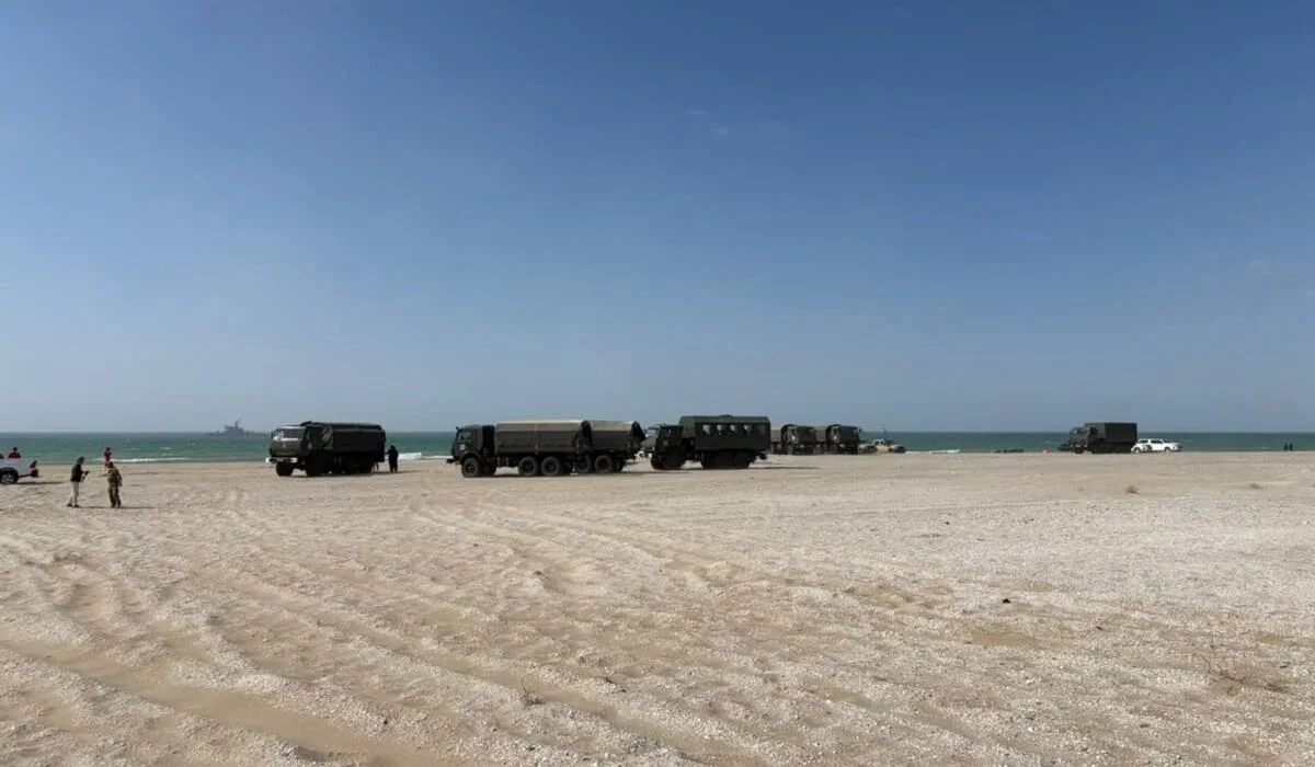 Азербайджан выразил соболезнования в связи с гибелью военных на Каспии