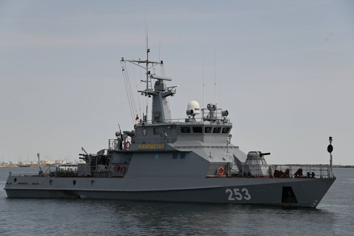 Члены партии “Әділет” и ее Делового совета направят 1,5 млрд тенге на помощь семьям военнослужащих