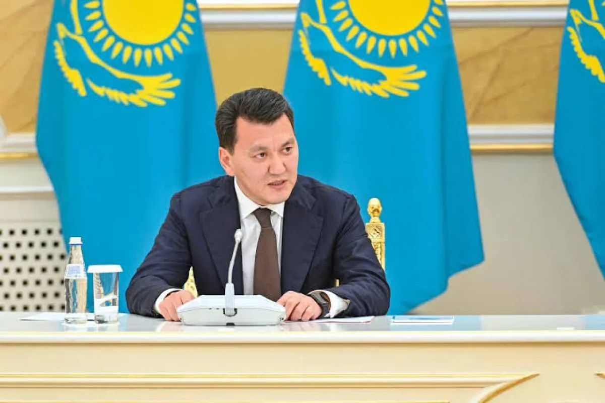 Флаги приспущены, развлечения отменены: Ерлан Карин высказался о трагедии в Мангистау