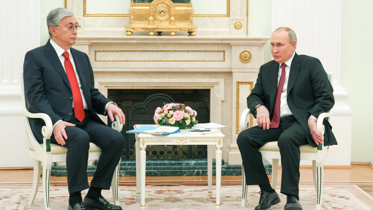 Ресей президенті Қасым-Жомарт Тоқаевқа көңіл айтты