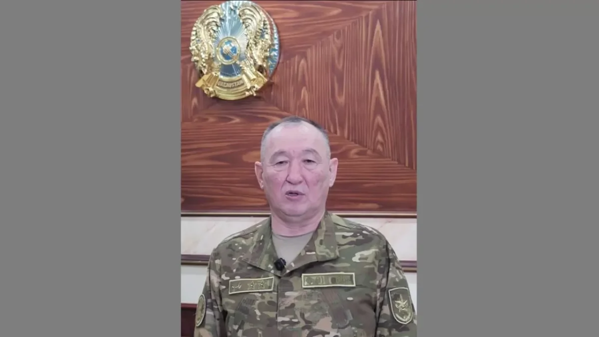 «Жауапкершіліктен жалтармаймыз»: Қорғаныс министрі ел алдына шығып, үндеу жасады (ВИДЕО)