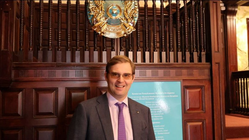 Тимур Турлов FIDE президенті болып сайланды