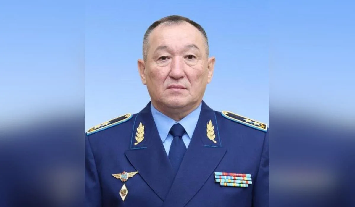 Даурен Косанов отстранен от должности министра обороны РК