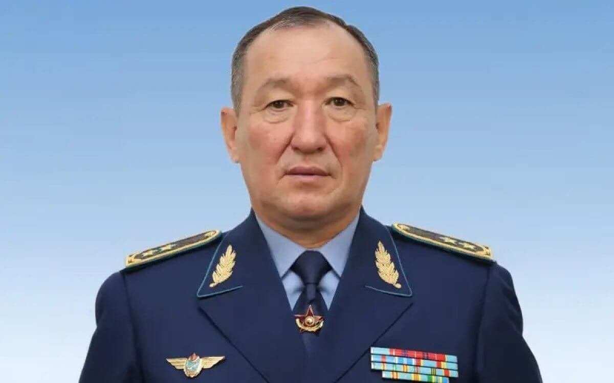 Даурен Косанов освобожден от должности министра обороны Казахстана