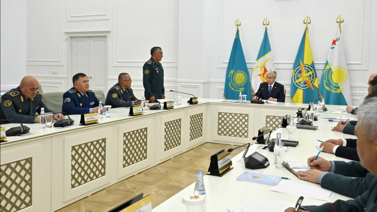 Қорғаныс министріне бірқатар кезек күттірмейтін міндет жүктелді
