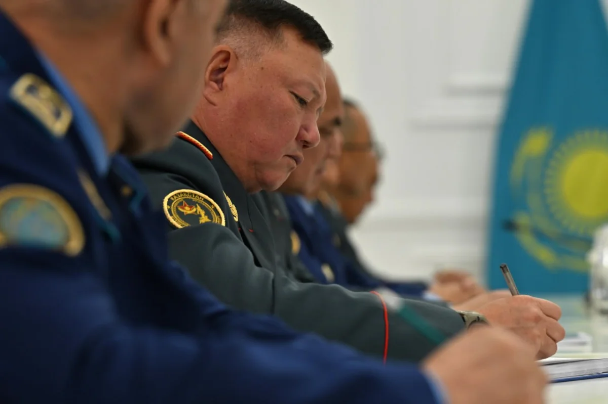 Қорғаныс министріне бірқатар кезек күттірмейтін міндет жүктелді